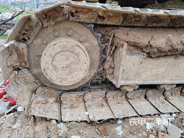 单侧履带整体（整机外观）