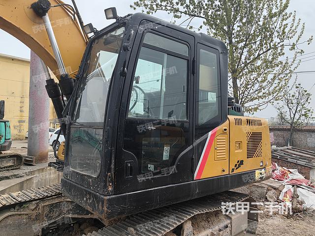 驾驶室整体（整机外观）