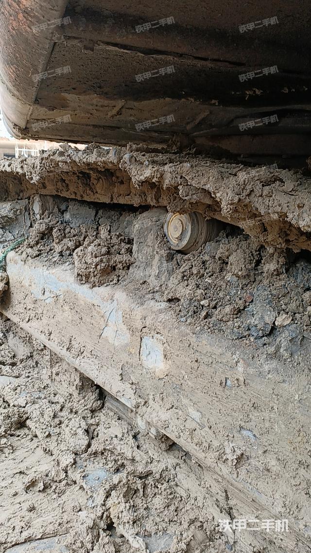 单侧履带整体（整机外观）