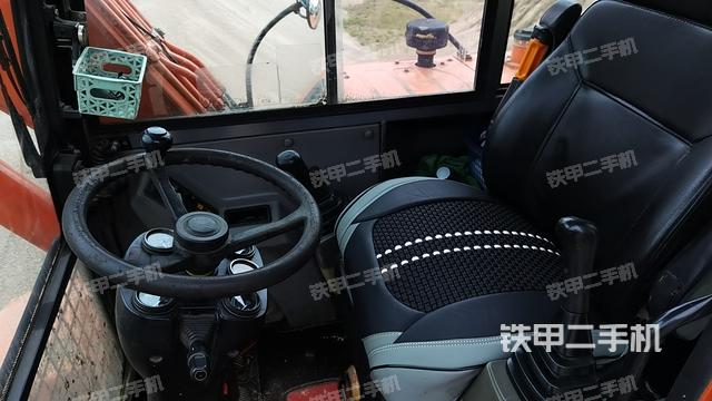 驾驶室整体（整机外观）