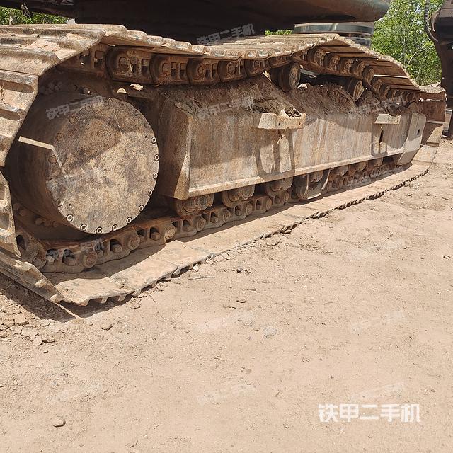 单侧履带整体（整机外观）