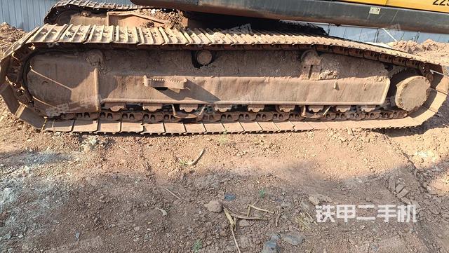 单侧履带整体（整机外观）