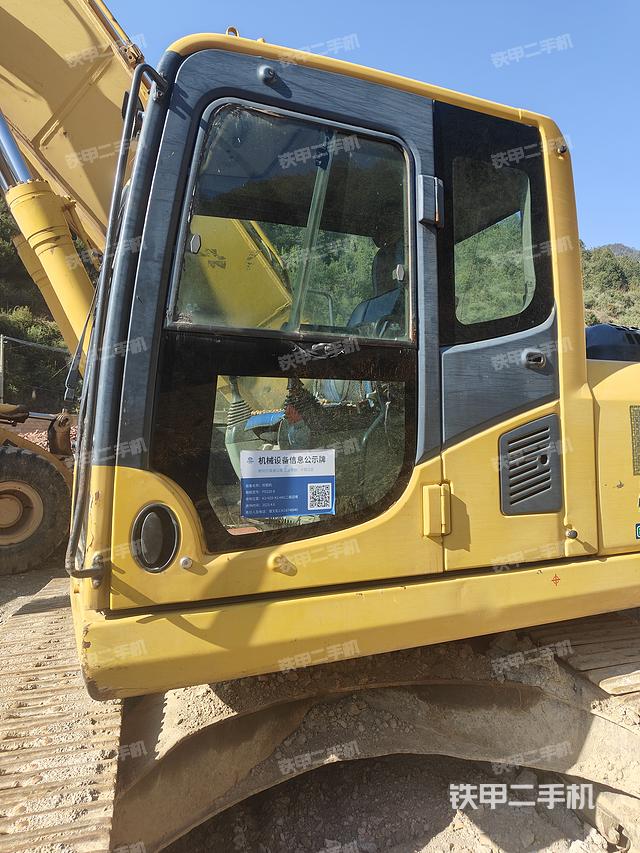 驾驶室整体（整机外观）