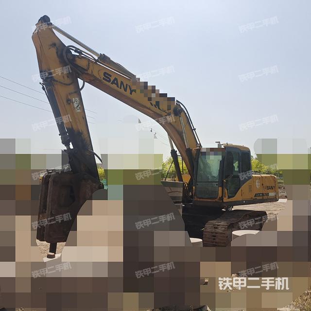 三一重工SY215C挖掘机