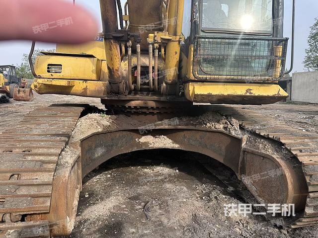 驾驶室整体（整机外观）