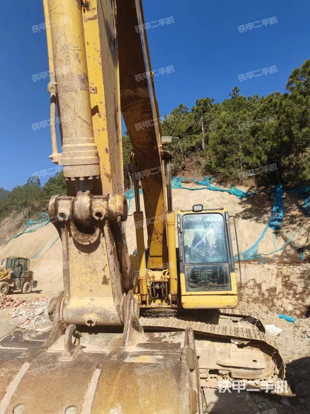 驾驶室整体（整机外观）