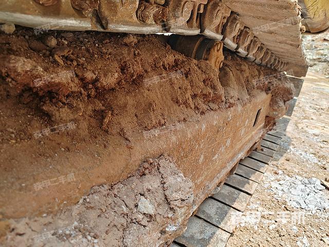 单侧履带整体（整机外观）