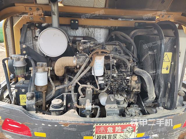 发动机整体俯视（整机外观）