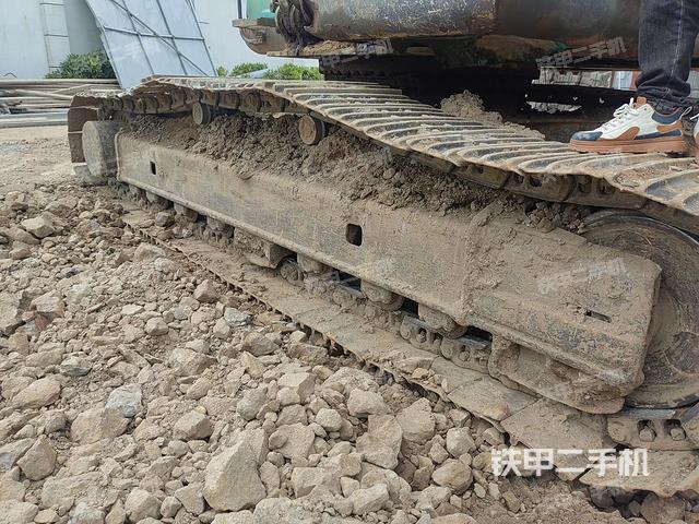 单侧履带整体（整机外观）