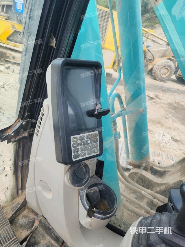 显示屏 （驾驶室部分）