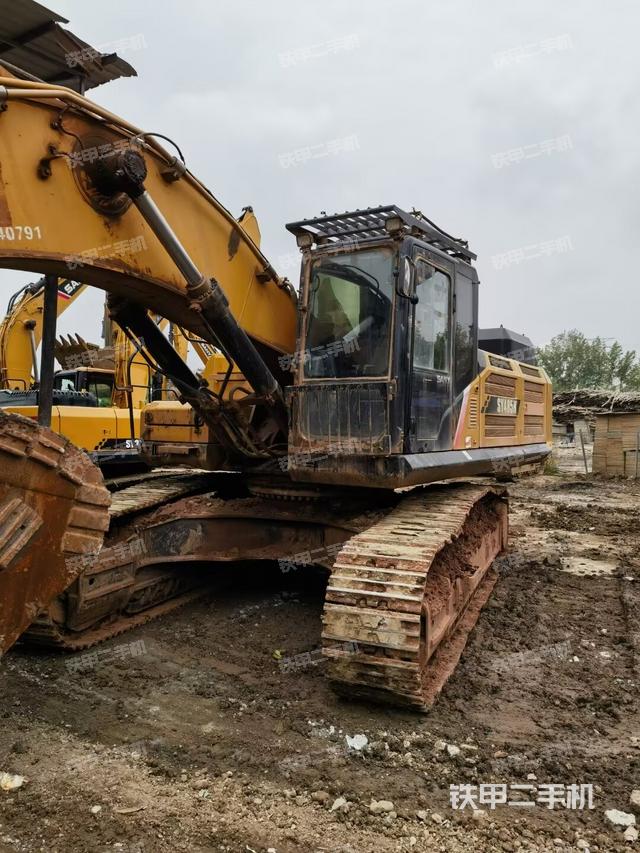 驾驶室整体（整机外观）