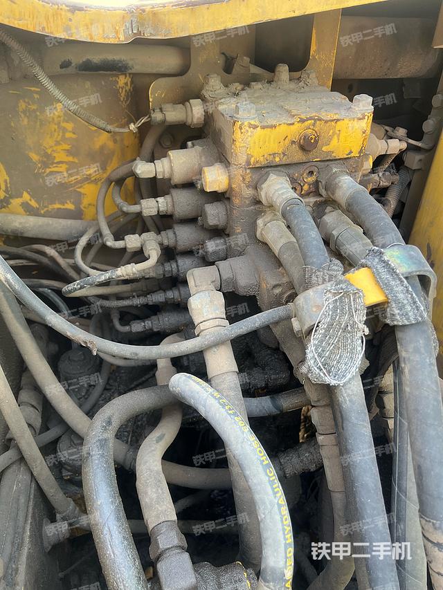 驾驶室整体（整机外观）