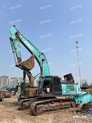 南川神钢SK350LC-10挖掘机实拍图片