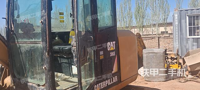 驾驶室整体（整机外观）