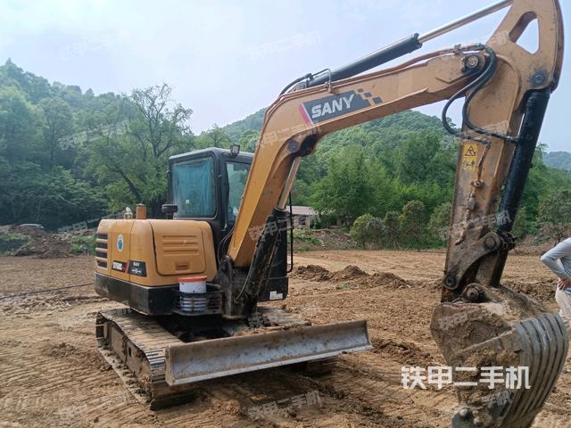 右前45(整機(jī)外觀) 右前45(整機(jī)外觀)