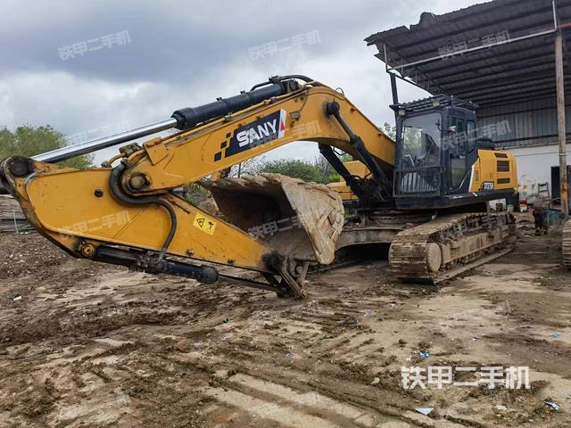 三一重工SY365H挖掘机