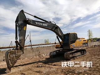 北京沃尔沃EC250D挖掘机实拍图片