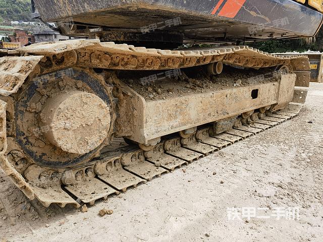 单侧履带整体（整机外观）