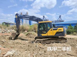 武汉沃尔沃EC140DL挖掘机实拍图片