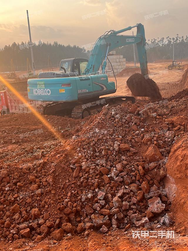 整机右后45°（整机外观）