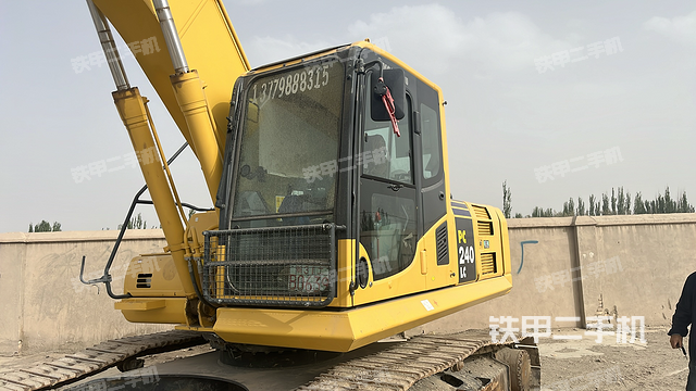 驾驶室整体（整机外观）