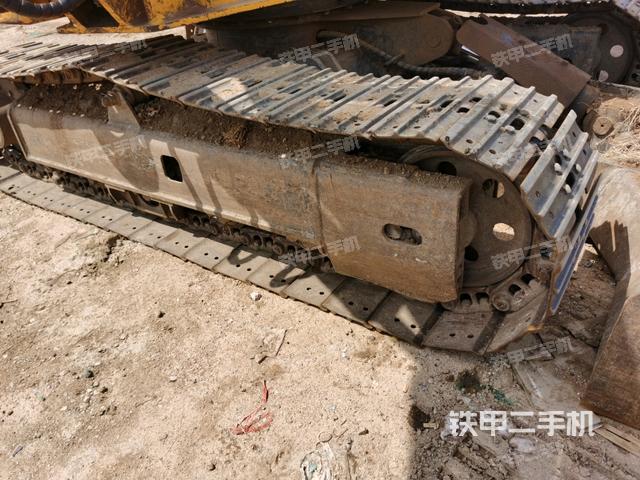 左側(cè)履帶整體?(行走機(jī)構(gòu)) 左側(cè)履帶整體?(行走機(jī)構(gòu))