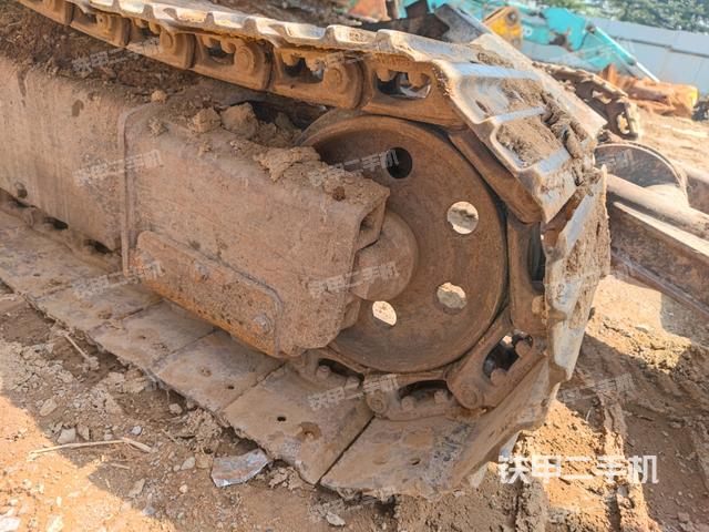 右驅(qū)動(dòng)輪(行走機(jī)構(gòu)) 右驅(qū)動(dòng)輪(行走機(jī)構(gòu))