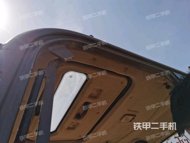 頂棚整體(駕駛室部分) 頂棚整體(駕駛室部分)
