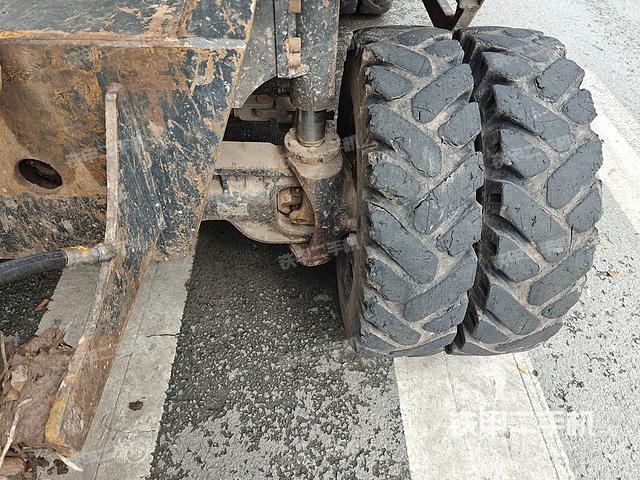 单侧履带整体（整机外观）