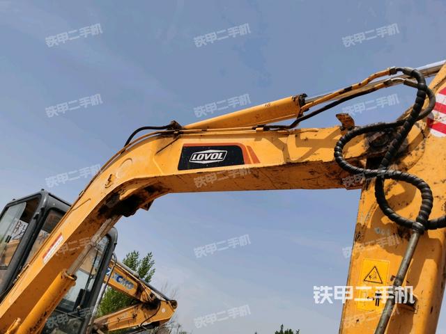 小臂整體左后(工作和回轉(zhuǎn)裝置) 小臂整體左后(工作和回轉(zhuǎn)裝置)