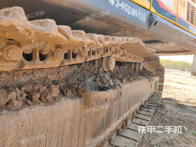 左側(cè)行走馬達(dá)蓋板(行走機(jī)構(gòu)) 左側(cè)行走馬達(dá)蓋板(行走機(jī)構(gòu))