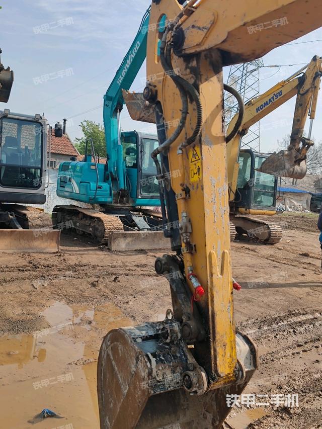 小臂整體左后（工作和回轉裝置）