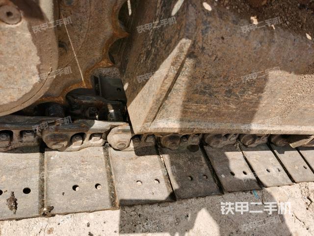 左側(cè)行走馬達(dá)蓋板(行走機(jī)構(gòu)) 左側(cè)行走馬達(dá)蓋板(行走機(jī)構(gòu))