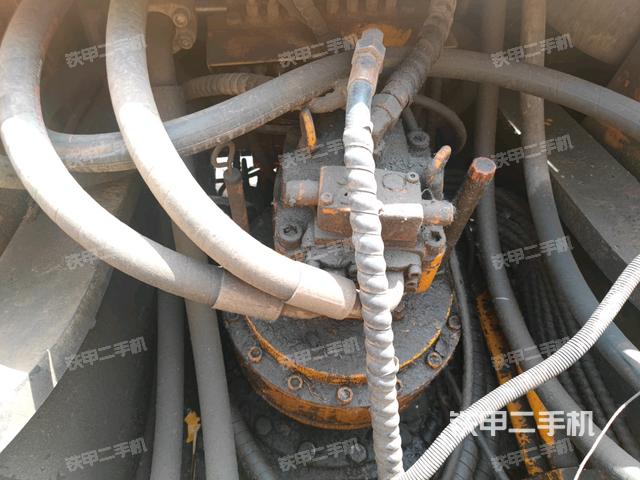 回轉(zhuǎn)馬達（上車部件）