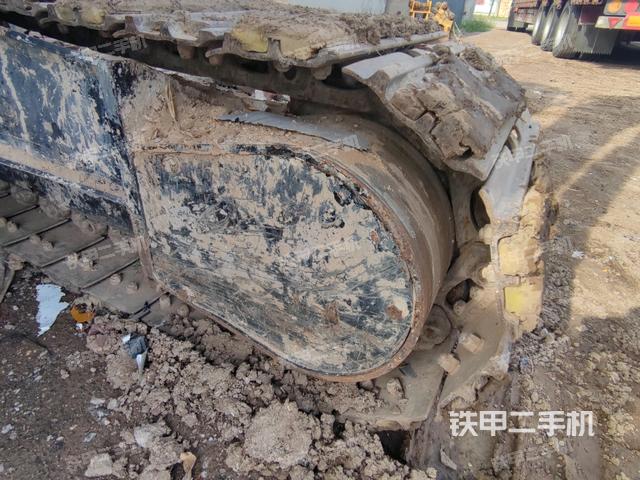 左側行走馬達蓋板（行走機構）