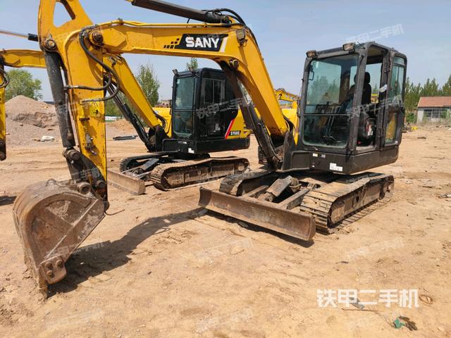 三一重工SY55C挖掘機