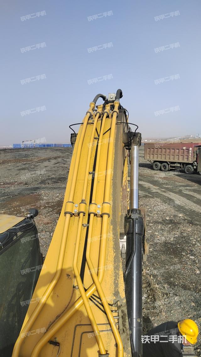 驾驶室整体（整机外观）