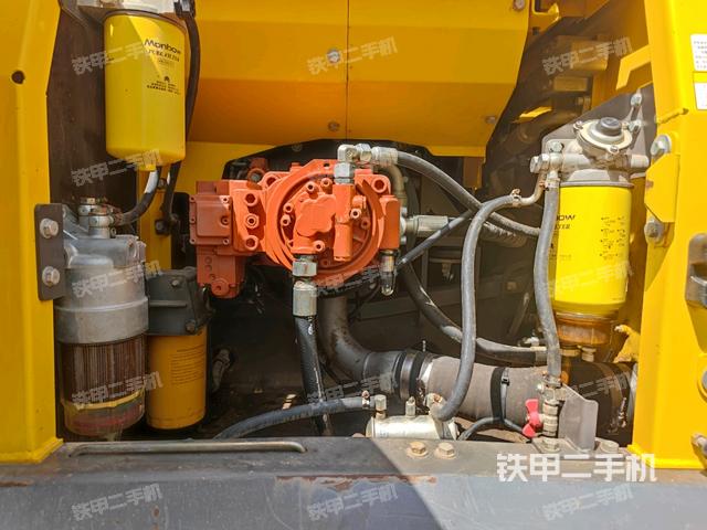 液壓泵室(大件艙室) 液壓泵室(大件艙室)