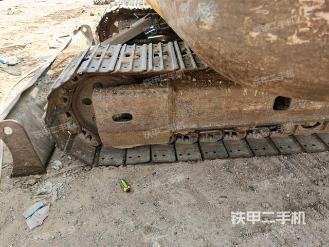 右驅(qū)動輪(行走機(jī)構(gòu)) 右驅(qū)動輪(行走機(jī)構(gòu))