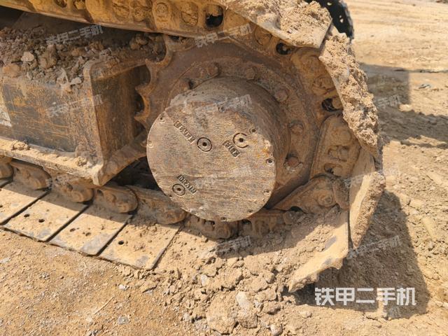 右驅動輪（行走機構）