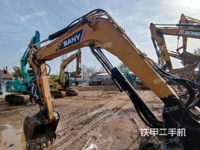 大臂整體?右側（工作和回轉裝置）