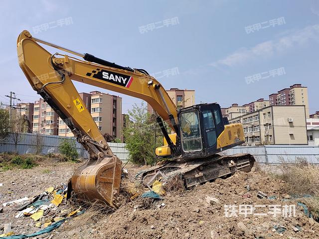 三一重工SY200C挖掘机