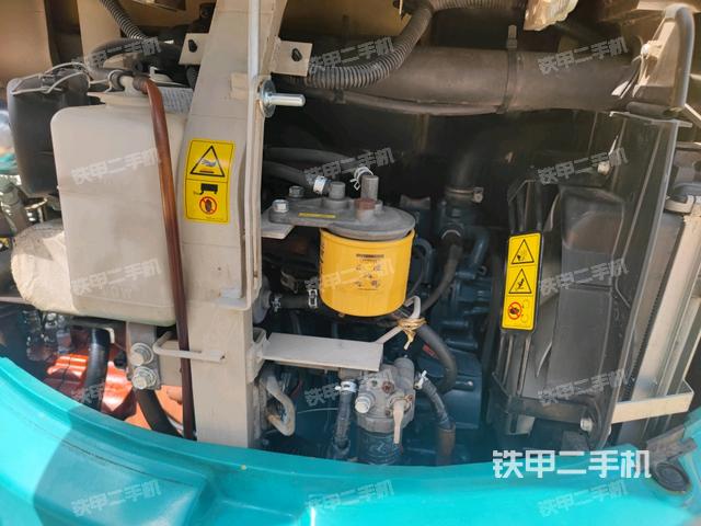 發(fā)動(dòng)機(jī)室（上車部件）