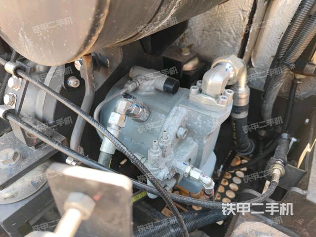 液壓泵室(大件艙室) 液壓泵室(大件艙室)