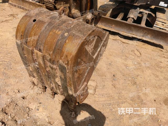 鏟斗45度(工作和回轉(zhuǎn)裝置) 鏟斗45度(工作和回轉(zhuǎn)裝置)
