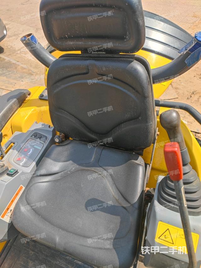 頂棚整體（駕駛室部分）