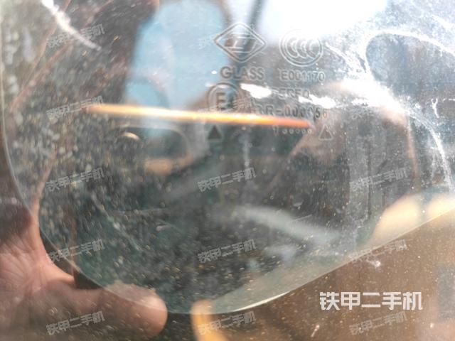 后窗玻璃角標(biāo)（駕駛室部分）