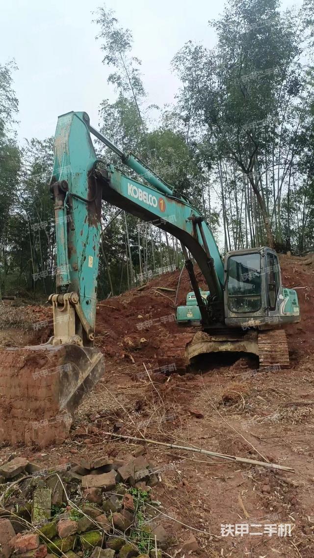 驾驶室整体（整机外观）