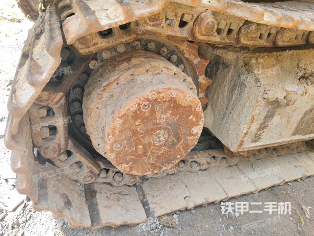 左側(cè)行走馬達蓋板（行走機構(gòu)）