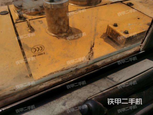 后窗玻璃角標(biāo)(駕駛室部分) 后窗玻璃角標(biāo)(駕駛室部分)